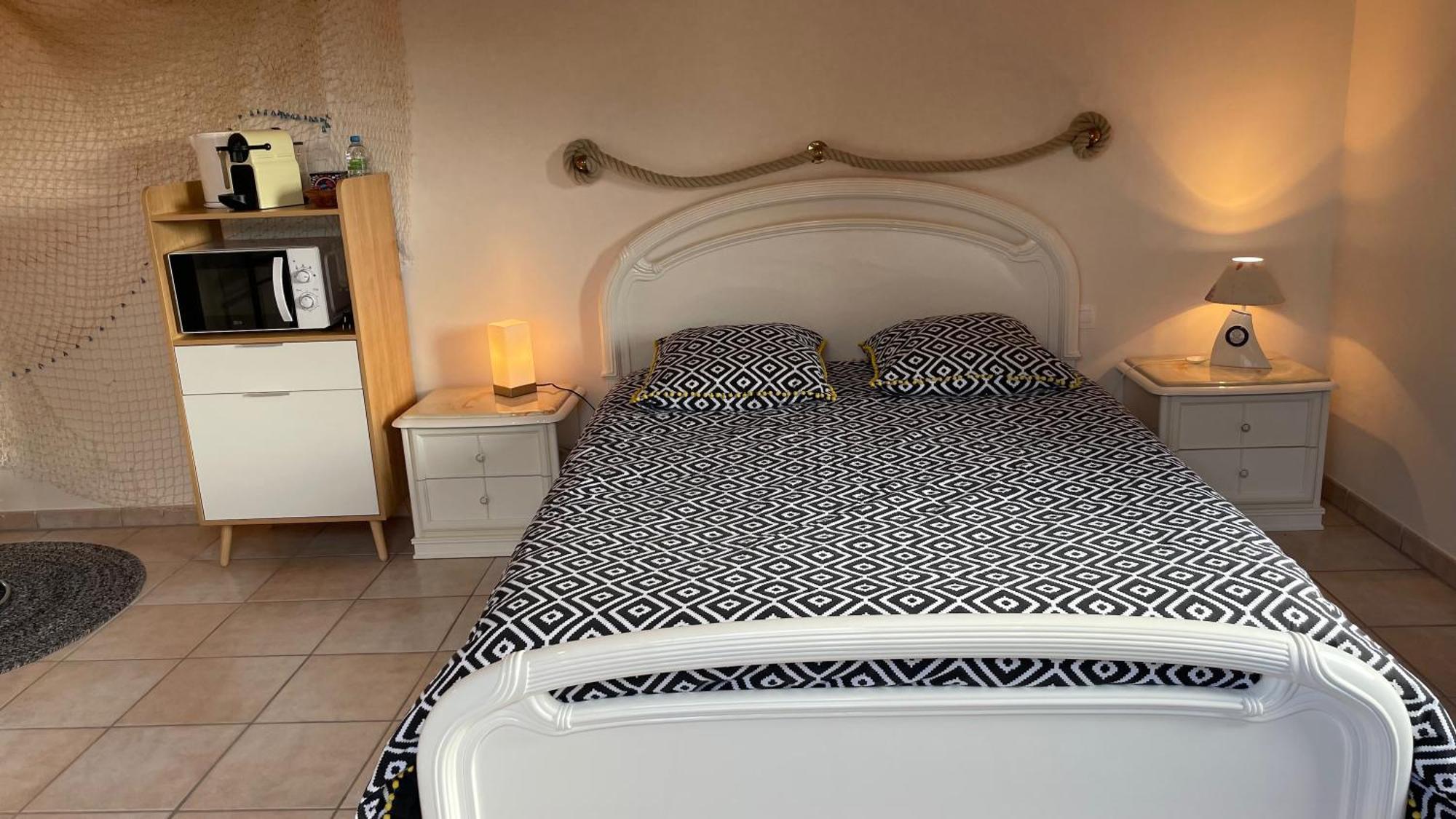 Chambres D'Hotes Les Tilleuls Poullaouen Eksteriør billede